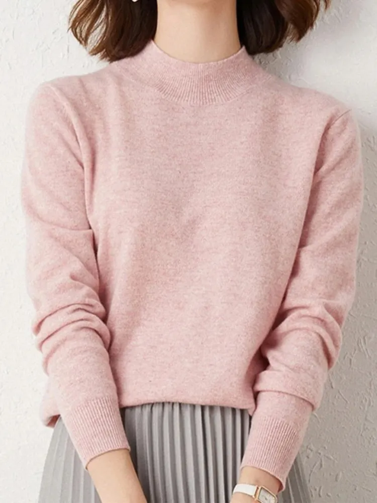 Belle - Lightweight Turtleneck Sweater for Women
