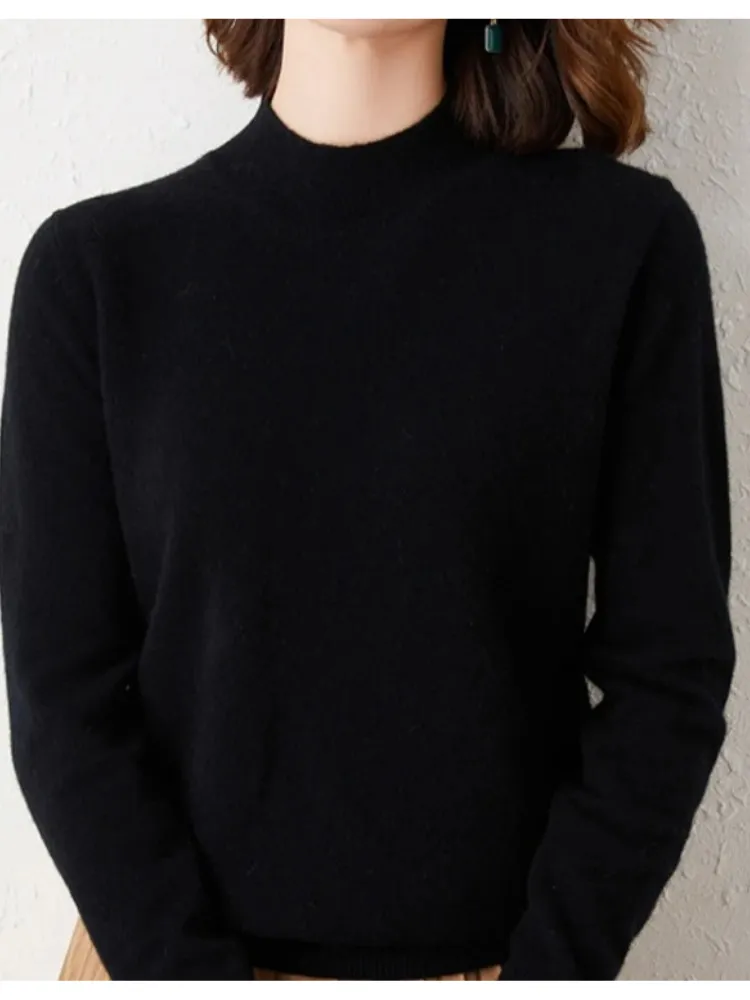 Belle - Lightweight Turtleneck Sweater for Women