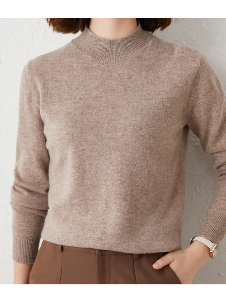 Belle - Lightweight Turtleneck Sweater for Women