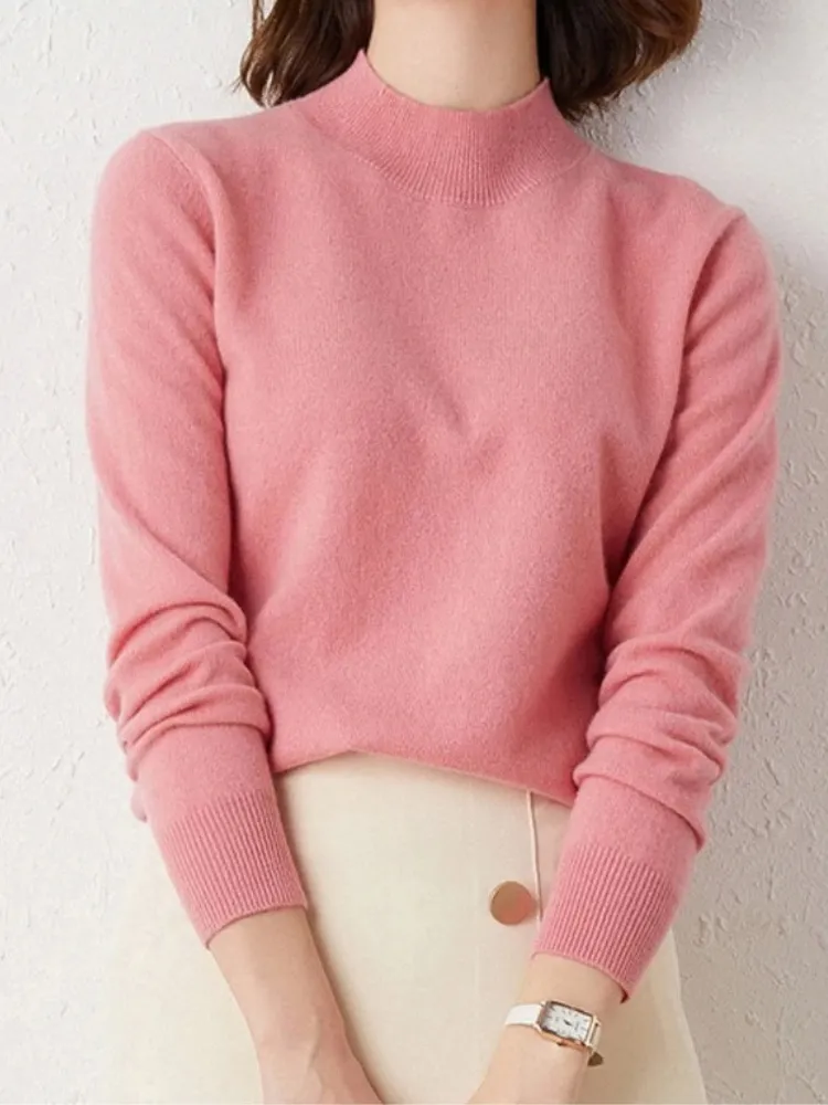 Belle - Lightweight Turtleneck Sweater for Women