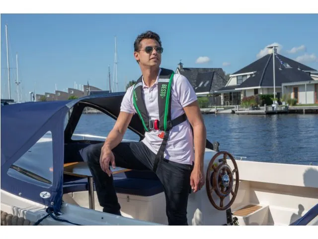 Besto Comfort Fit 180N Automatic Life Jacket with Harness