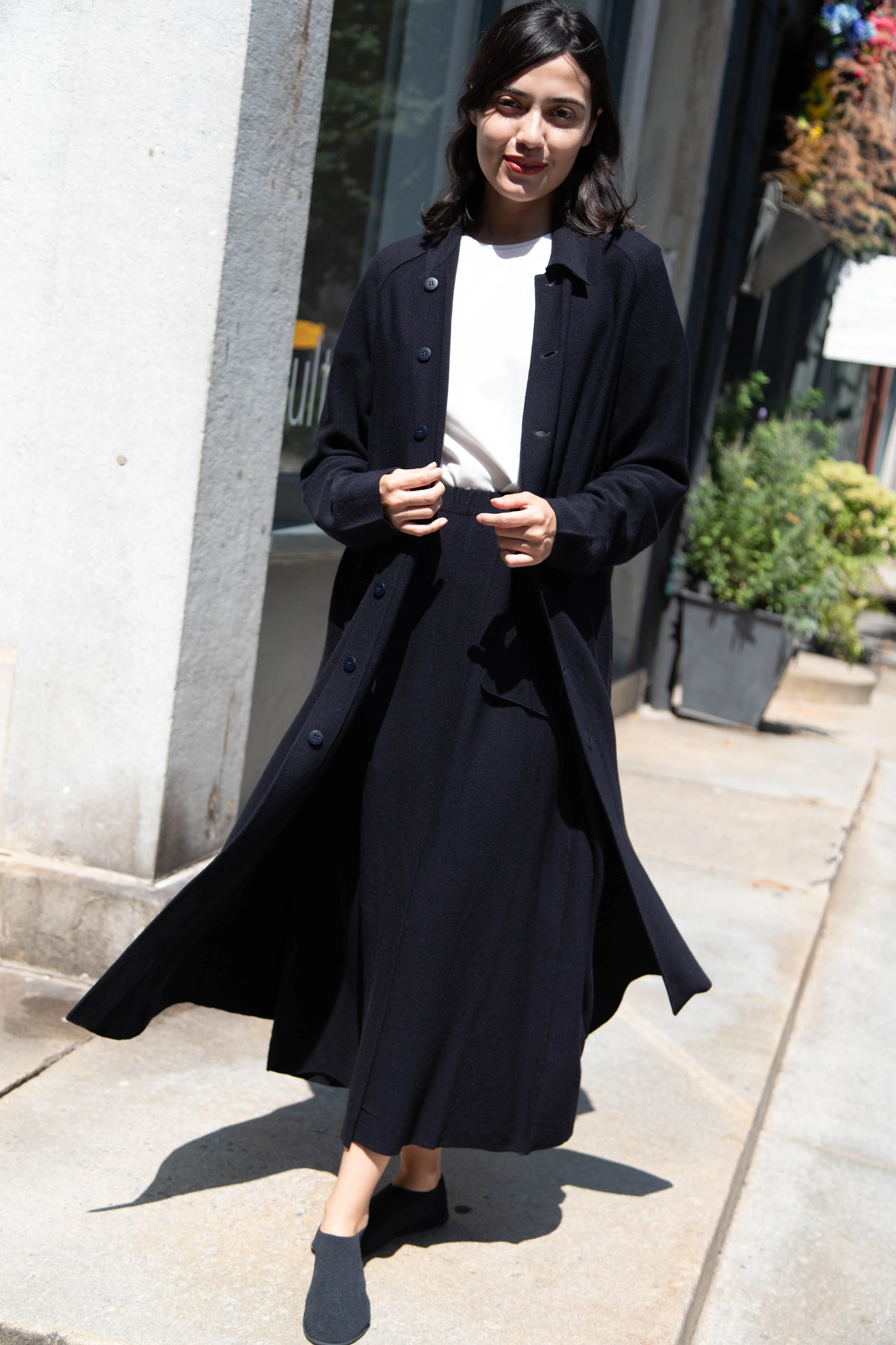 Boboutic | Lightweight Travel Skirt in Navy