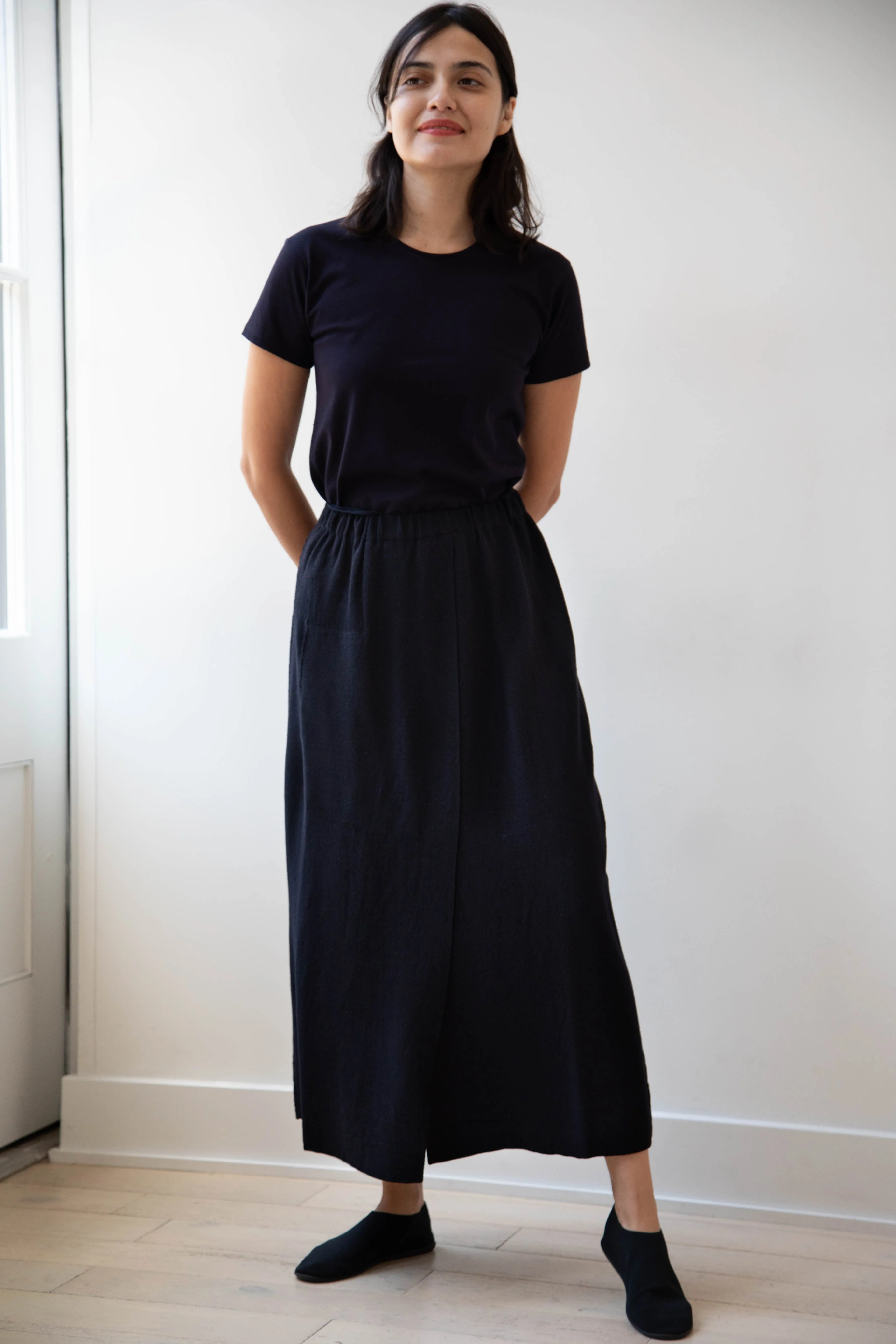 Boboutic | Lightweight Travel Skirt in Navy