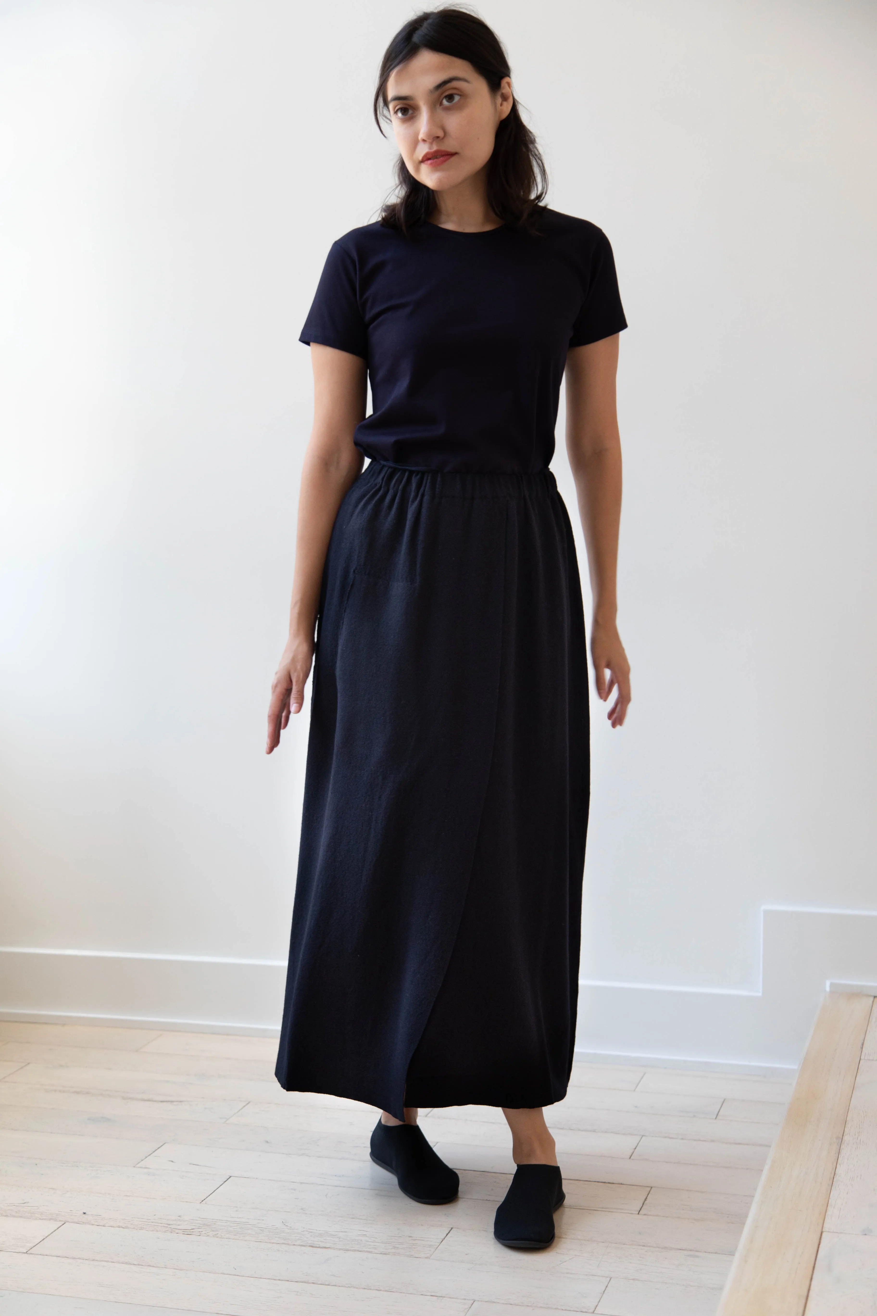 Boboutic | Lightweight Travel Skirt in Navy