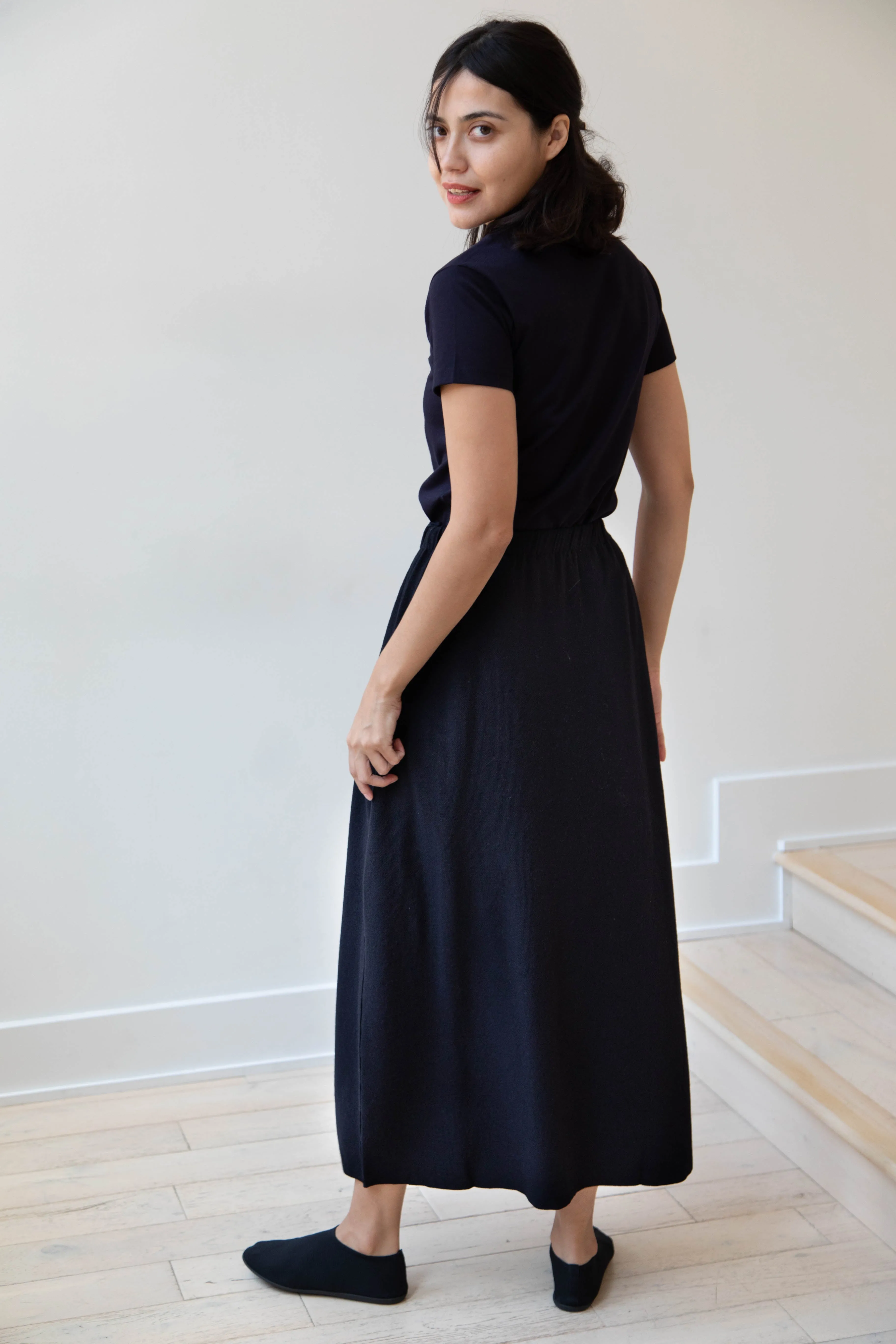 Boboutic | Lightweight Travel Skirt in Navy