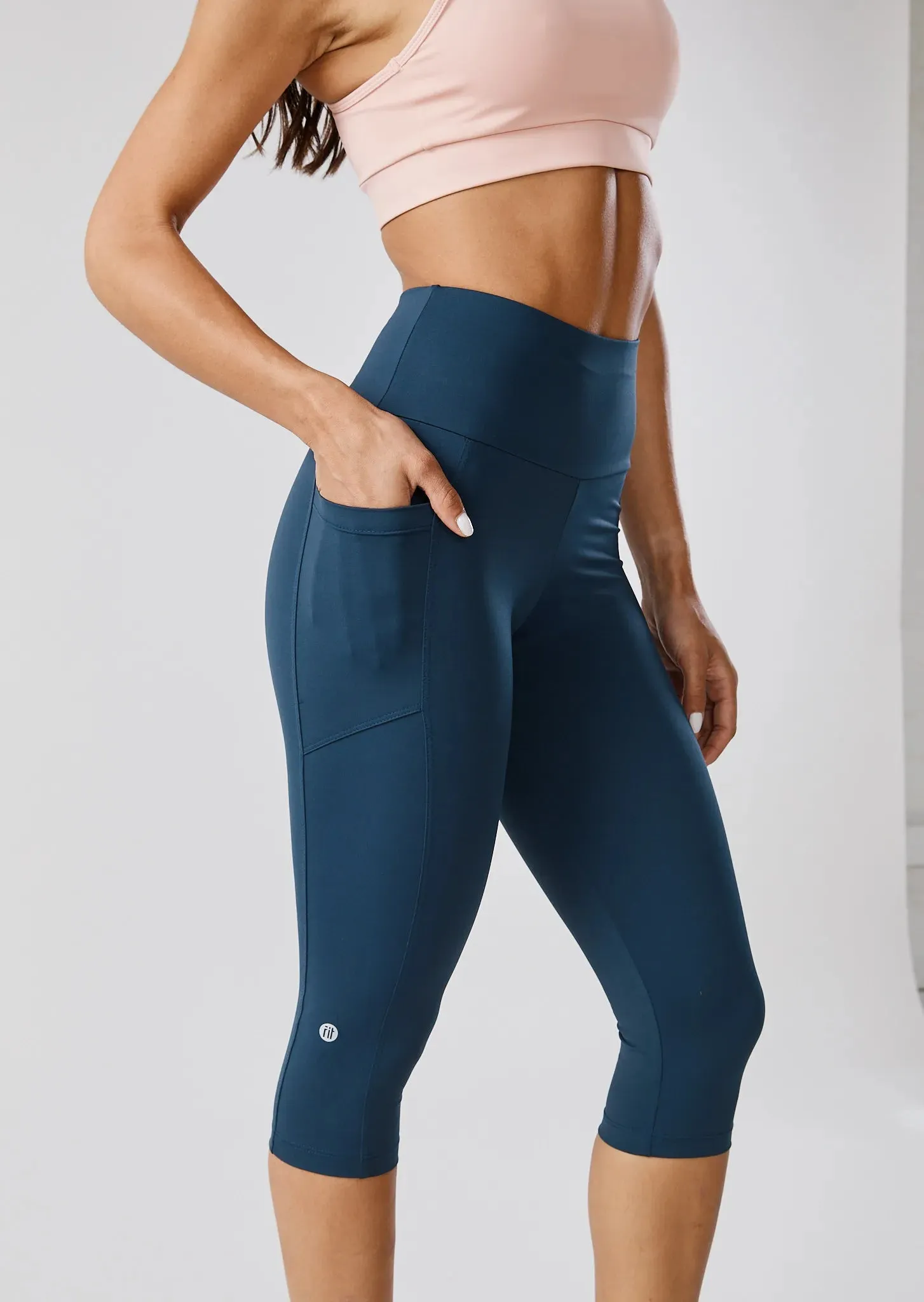 BUDAPEST 2.0 HIGH-WAISTED UNDER-KNEE TIGHTS WITH POCKETS