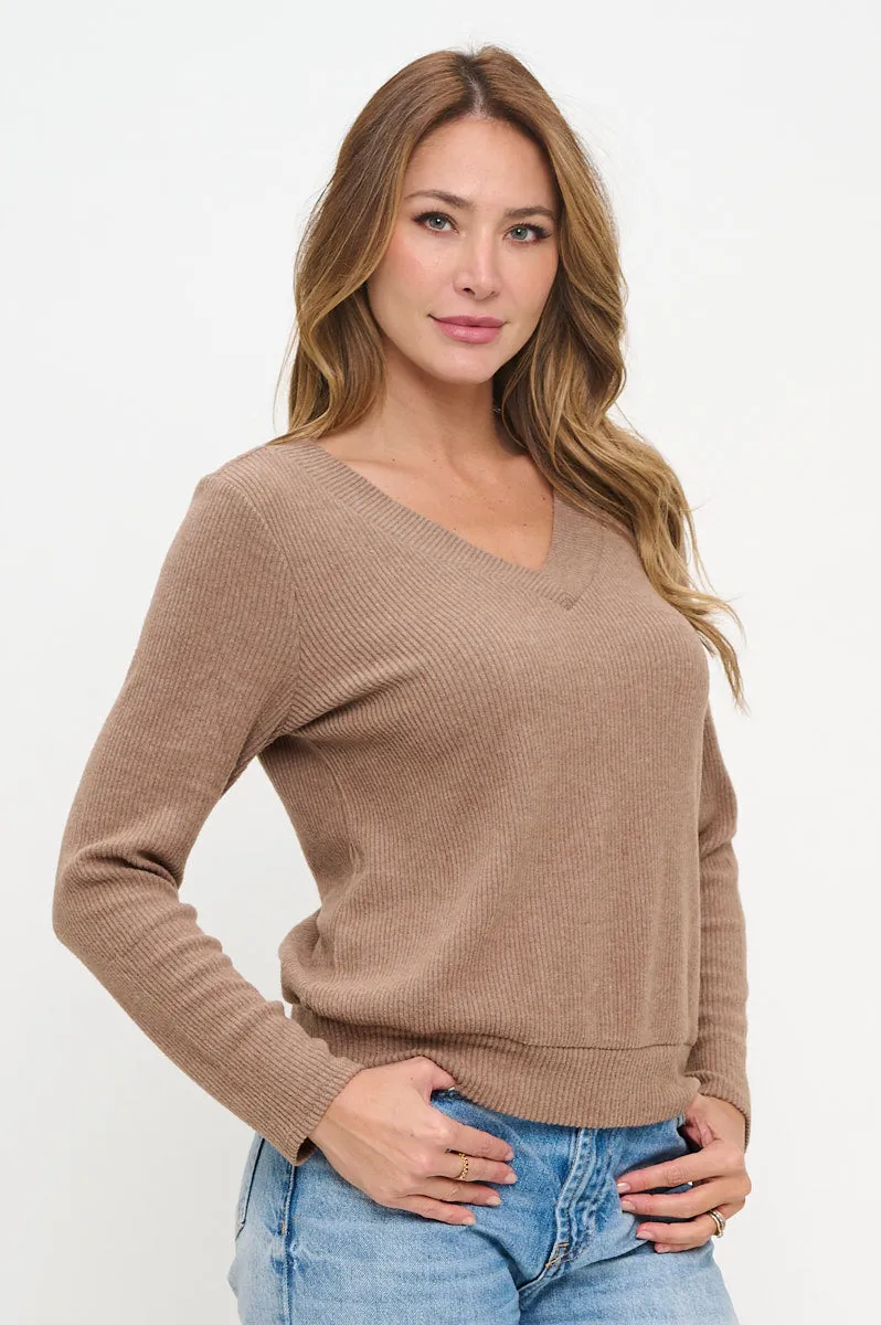 CLASSIC V NECK RIBBED SWEATER