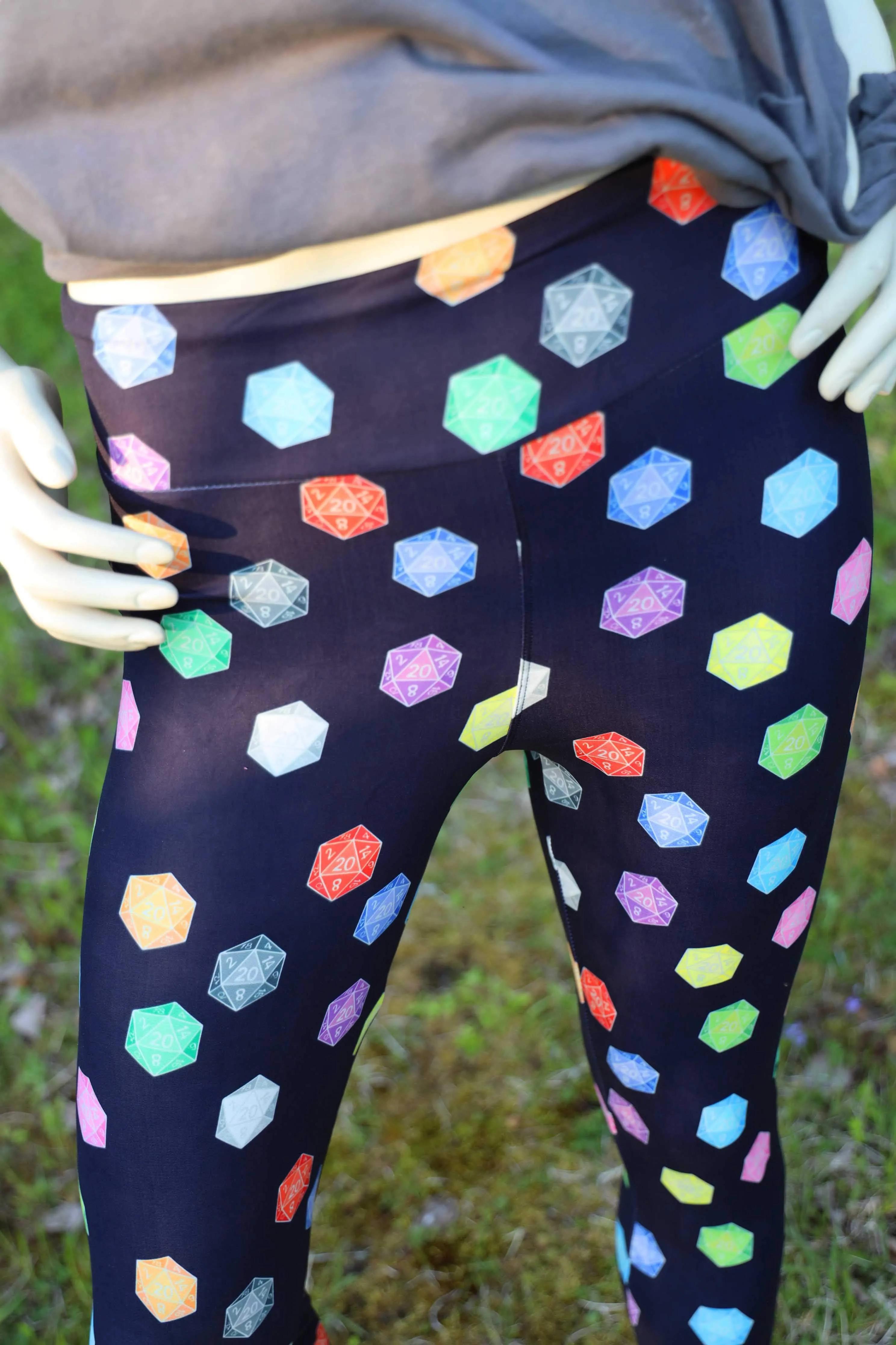D20  Leggings - SIZE: TC (Tall & Curvy)