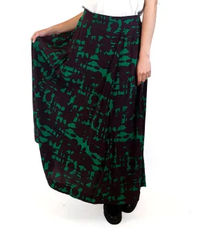 Elk black and green print skirt size 10