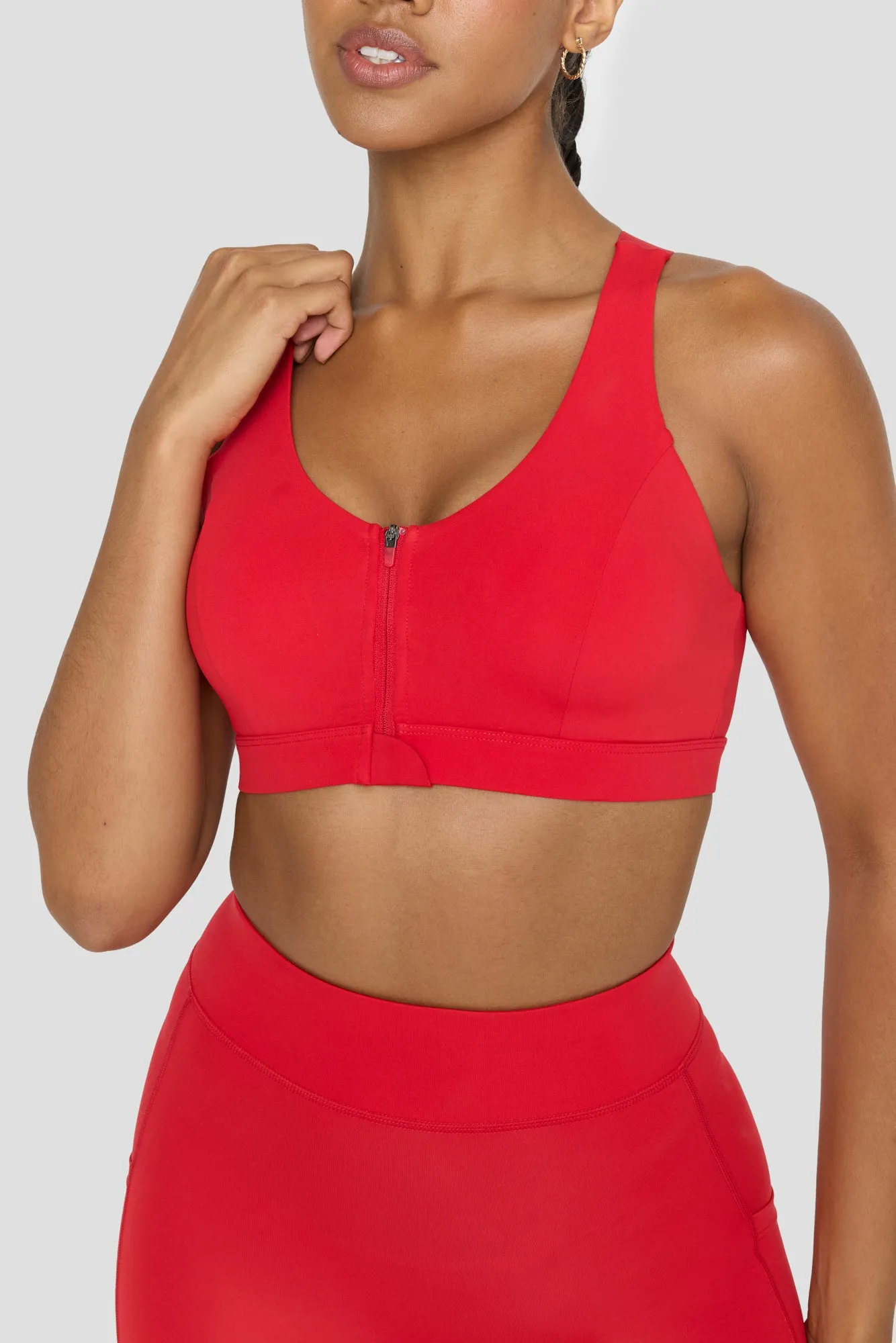 FORMTECH ZIP FRONT OPEN BACK SPORTS BRA - CHILLI RED