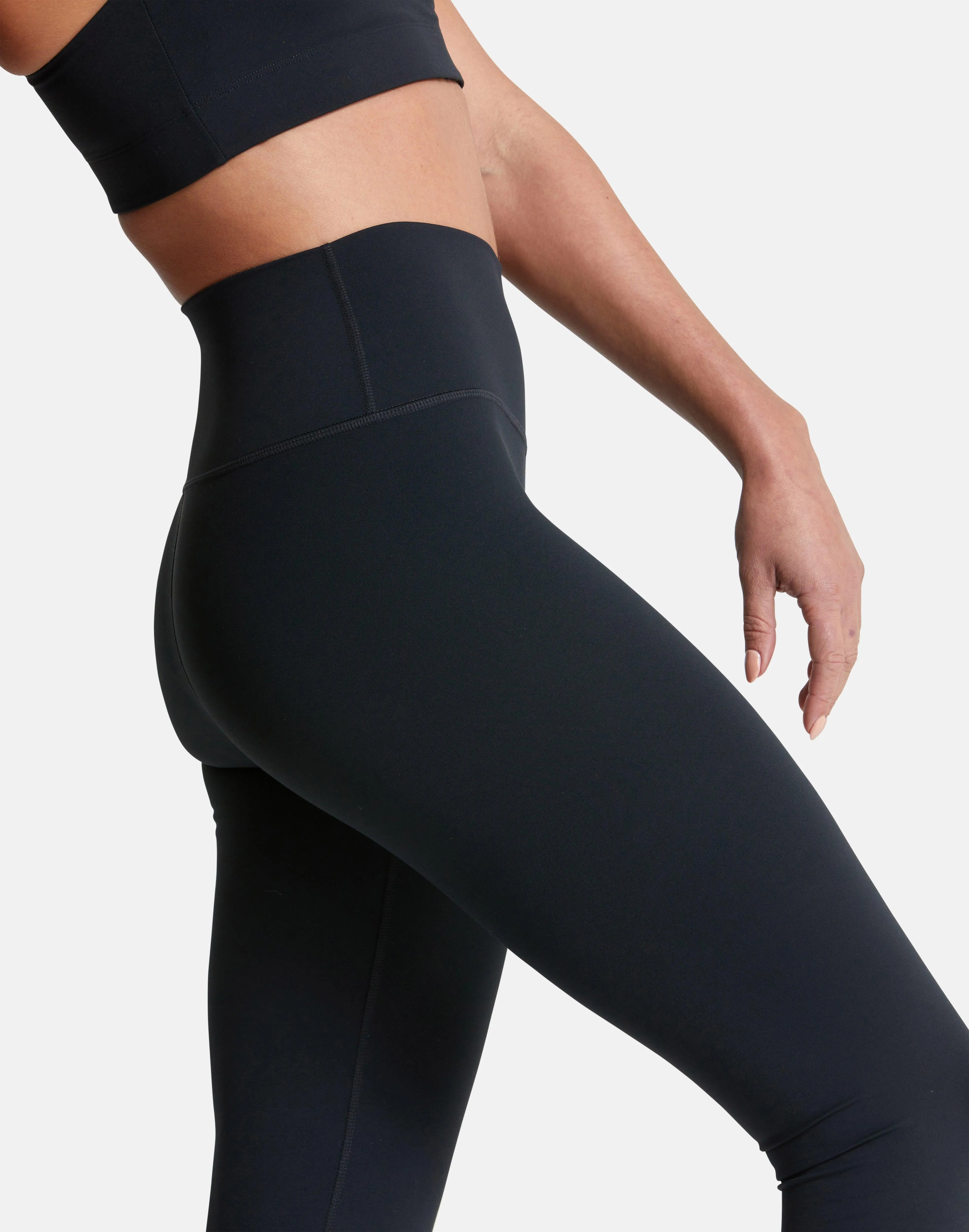 Gym Coffee Aurora Legging - Black