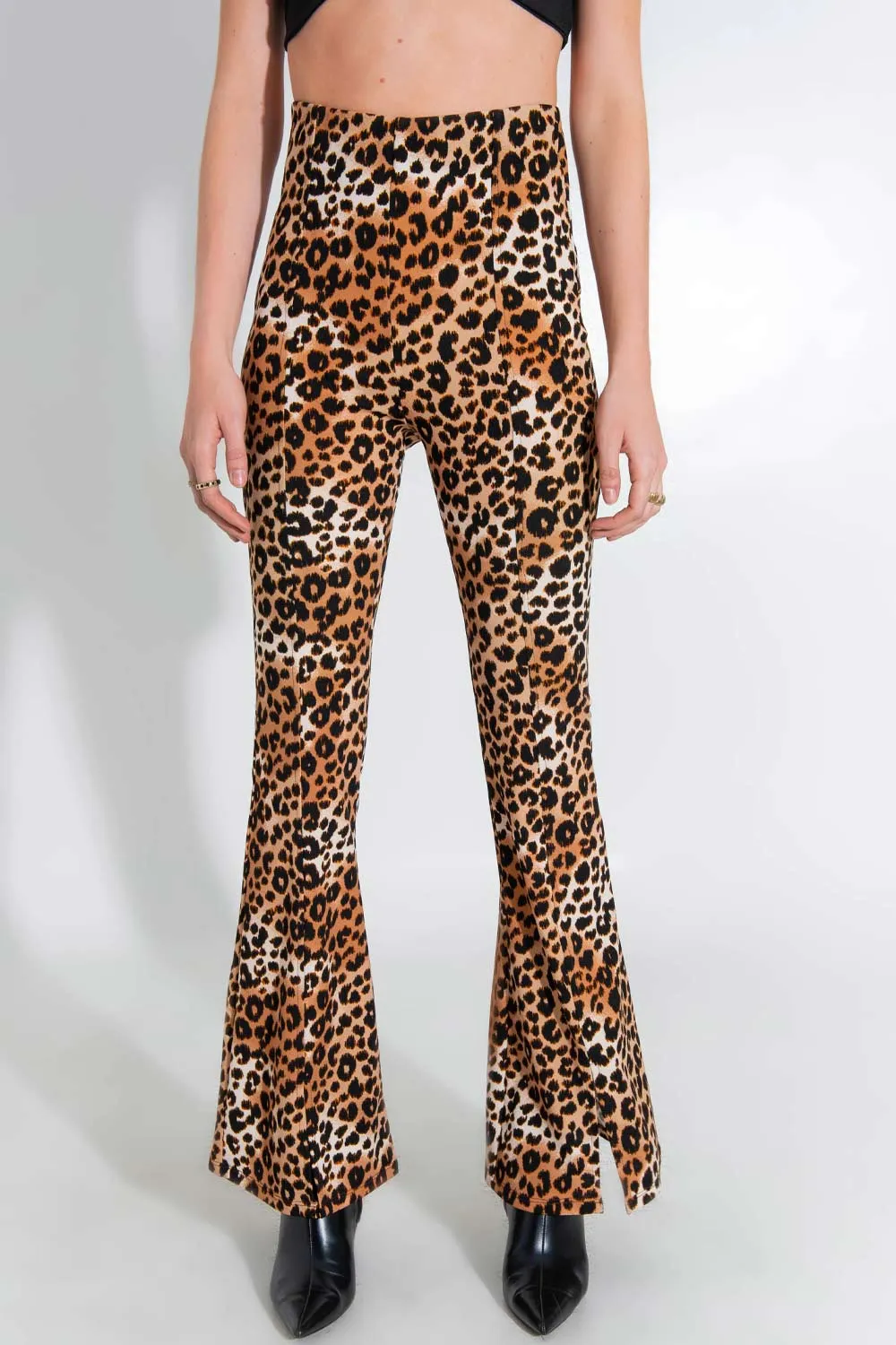Legging animal print fit flare con aberturas
