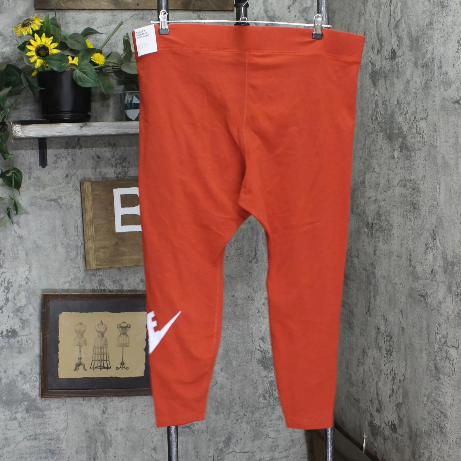 Nike Womens Tight Fit High Rise Full Length Leggings Burnt Orange 2X