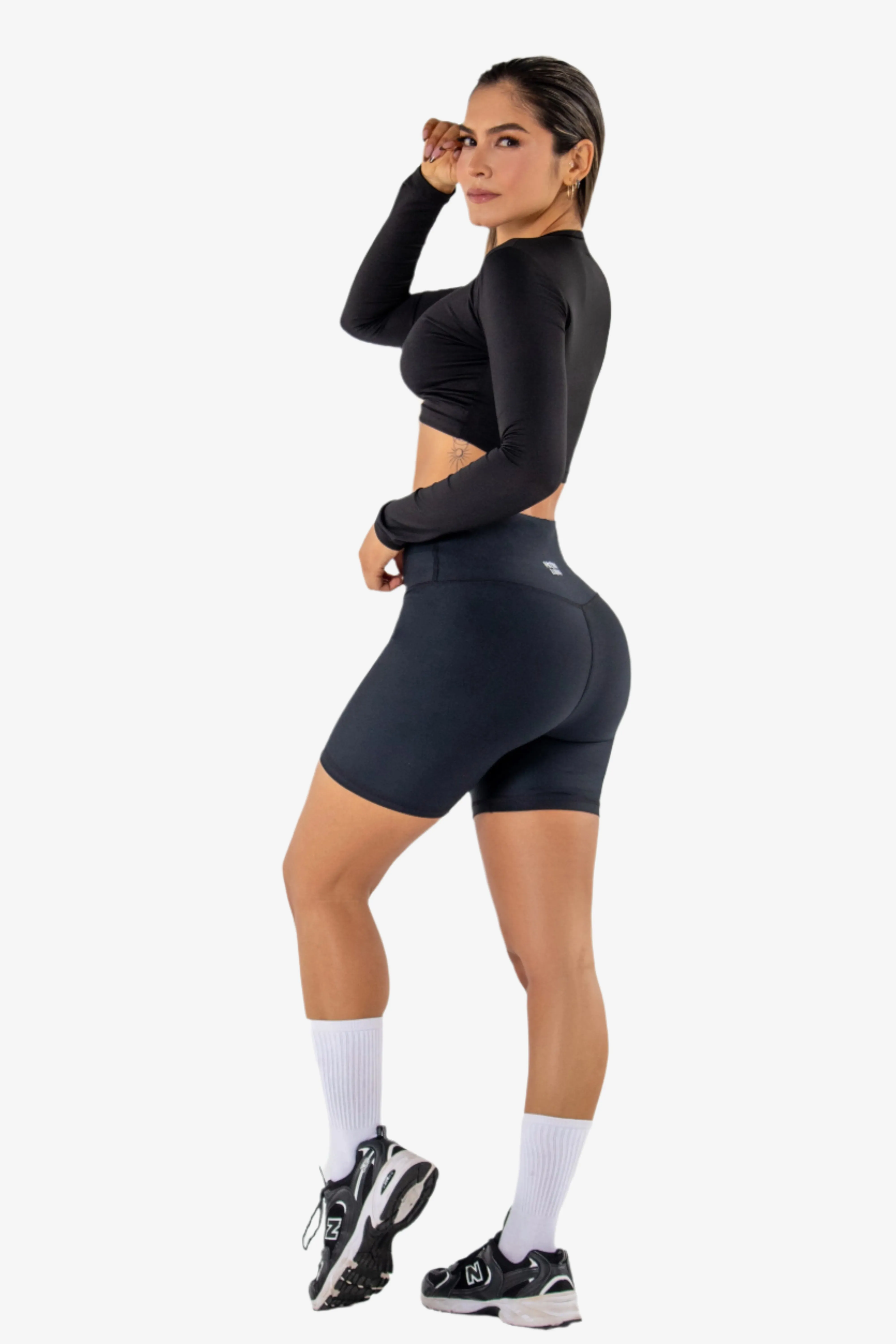 No Front Seam Biker Shorts - Pet Hair Resistant