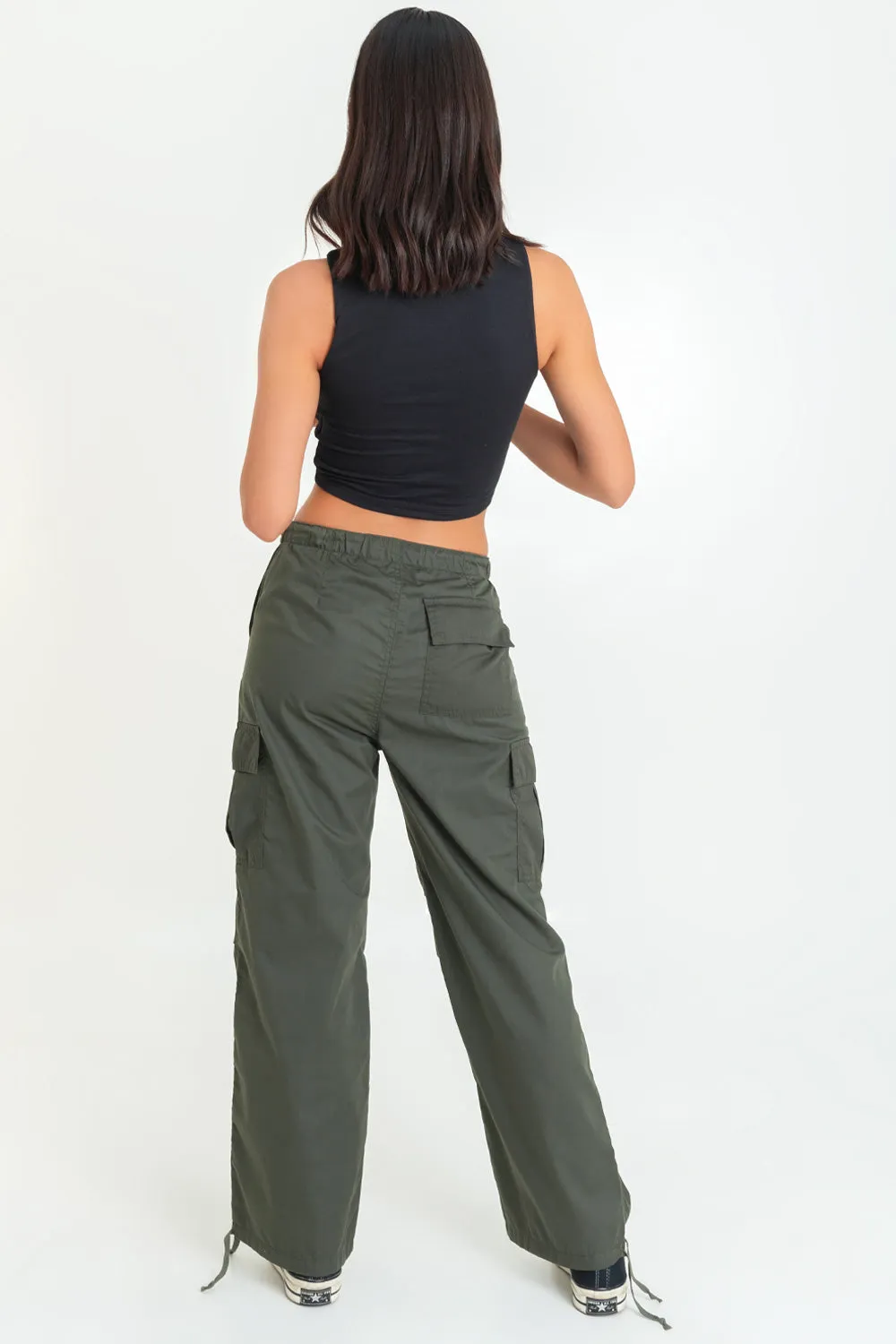 Pantalón cargo de cintura alta con jaretas