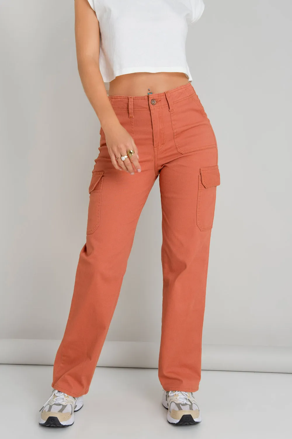 Pantalón cargo de fit recto con cintura alta