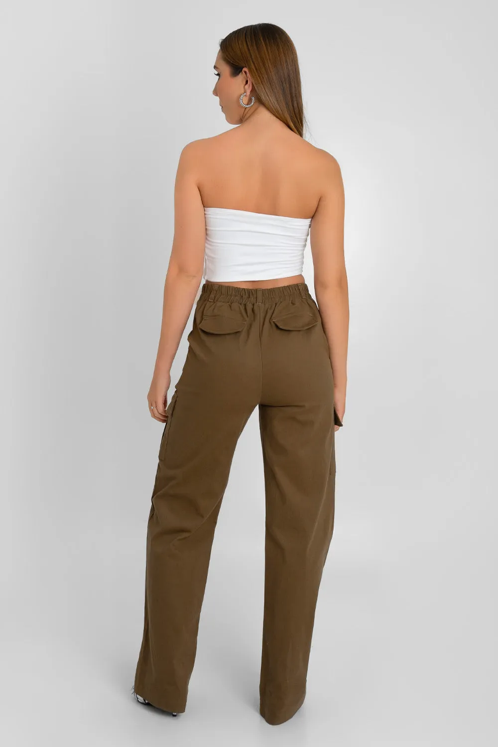 Pantalón cargo de fit wide leg con raya