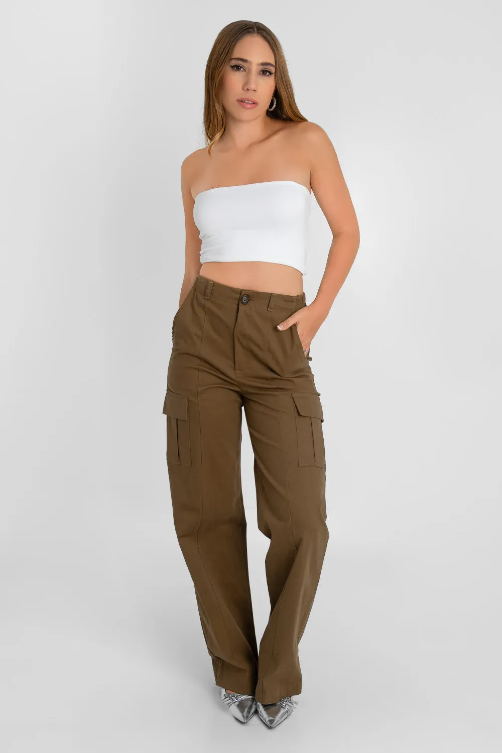 Pantalón cargo de fit wide leg con raya