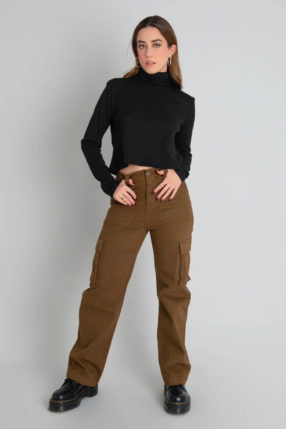 Pantalón cargo wide leg fit de cintura alta