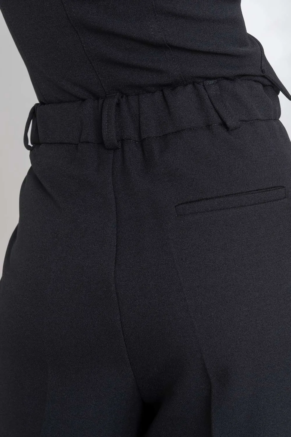 Pantalón con pinzas frontales de fit wide leg