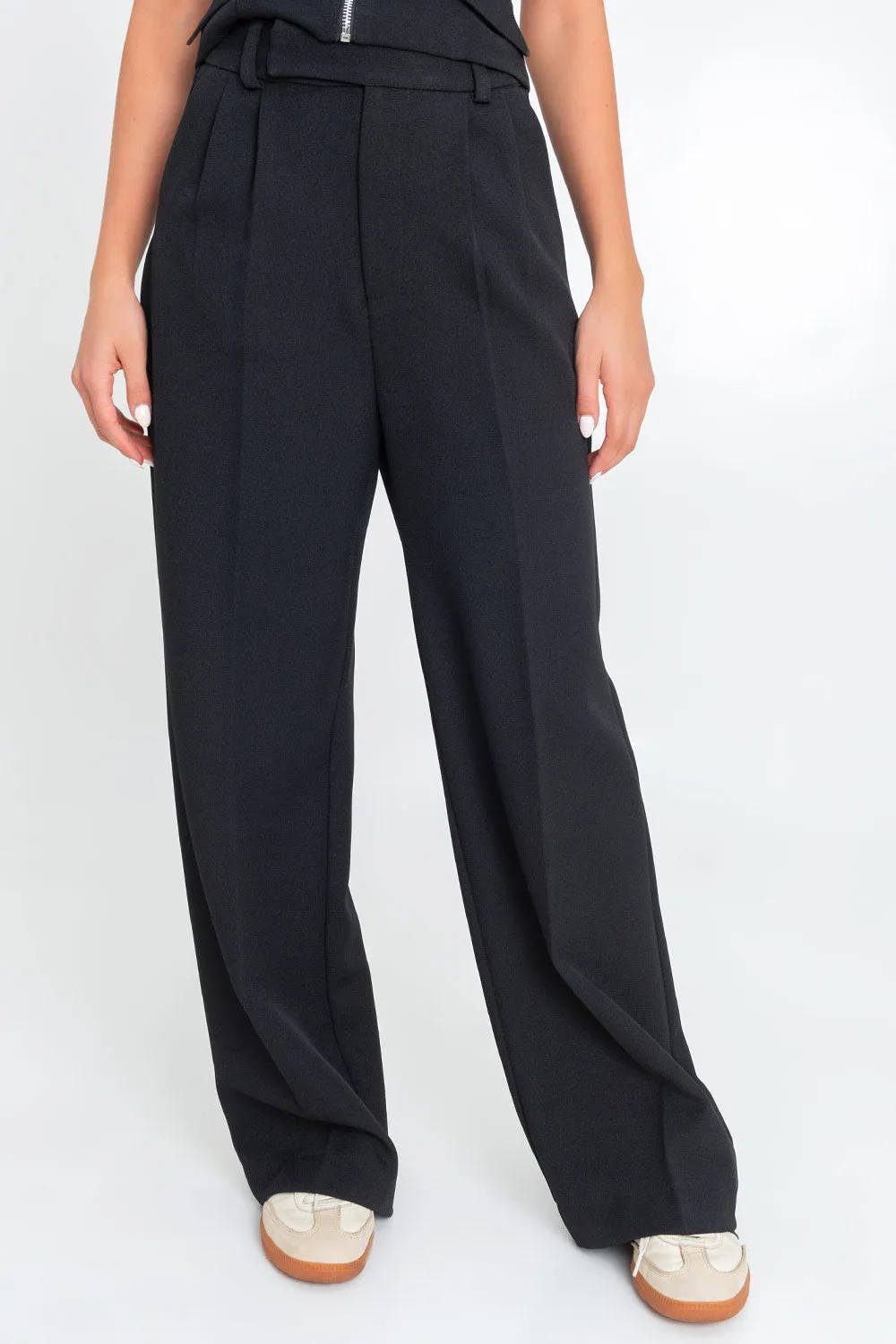 Pantalón con pinzas frontales de fit wide leg