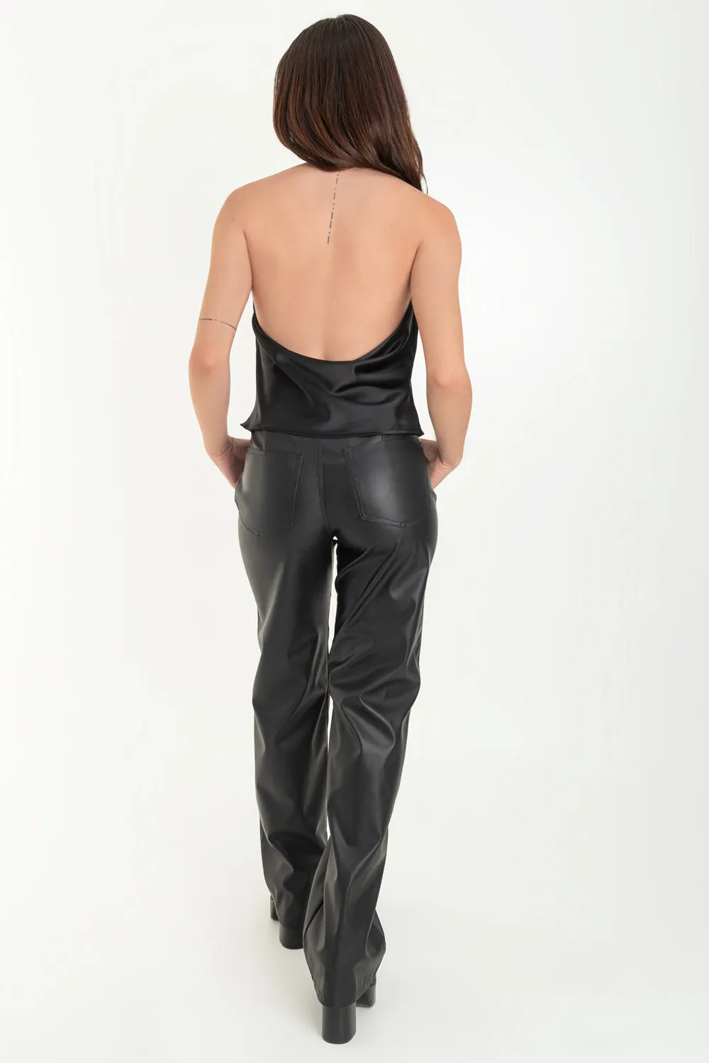 Pantalón de efecto piel fit recto tiro alto