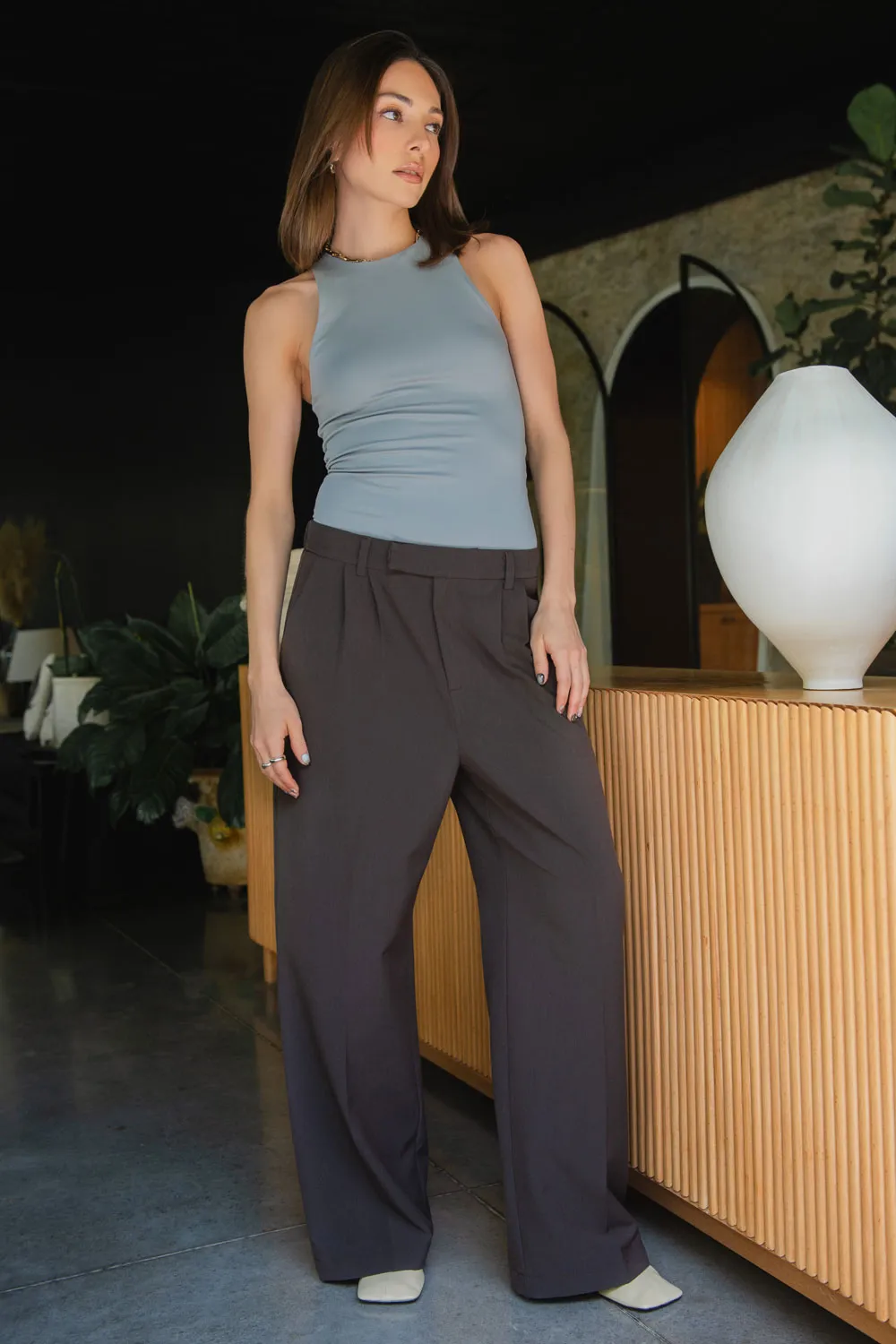 Pantalón de fit recto pinzas frontales
