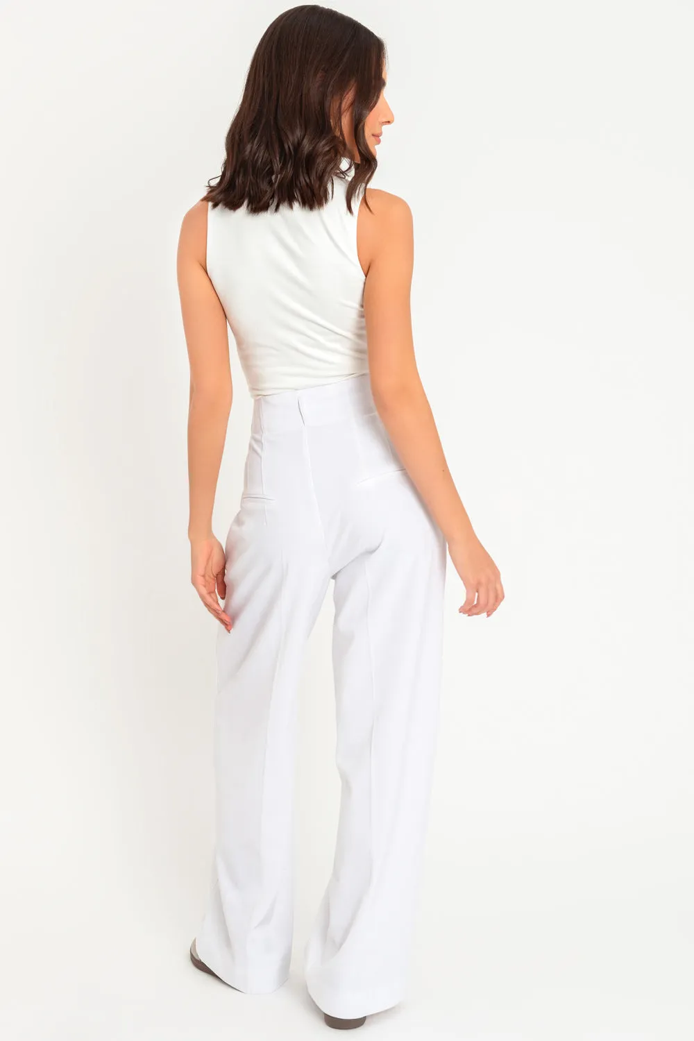 Pantalón fit wide leg tiro alto con pinzas