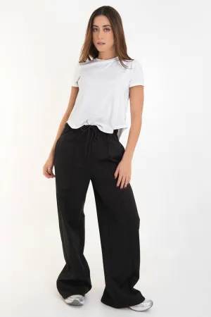 Pantalón fluido fit flare con raya