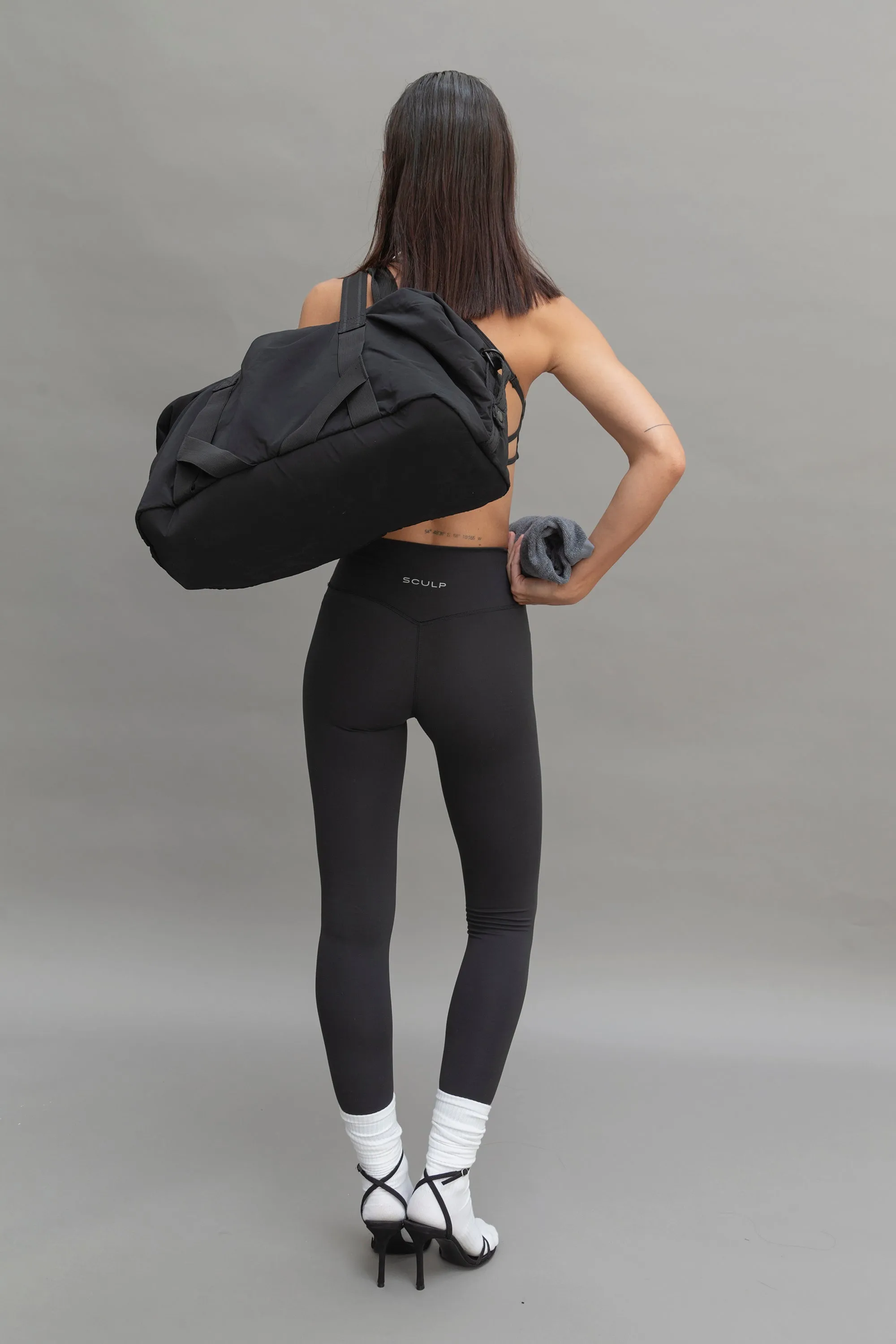 SCULPTING LEGGINGS