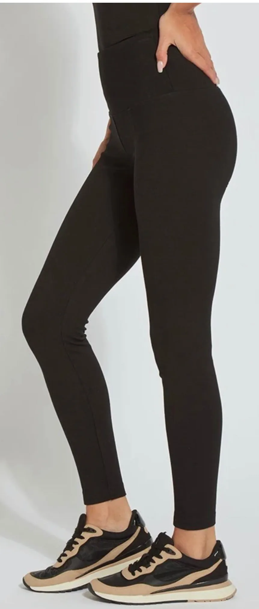 Signature Center Seam Black Leggings