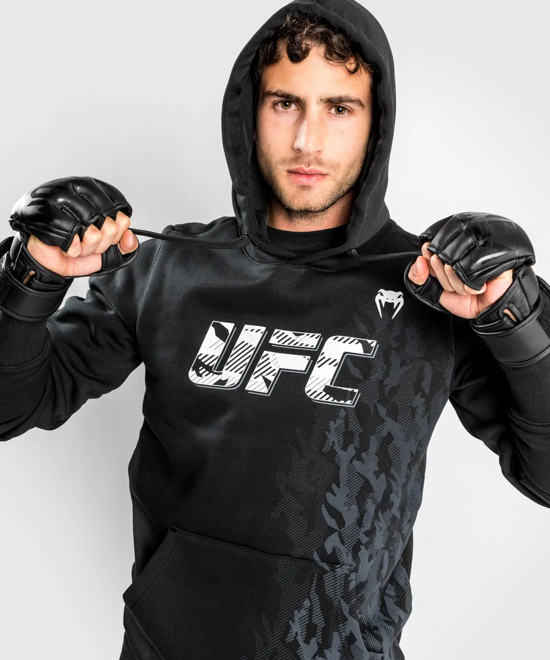 Sweatshirt à Capuche Homme UFC Venum Authentic Fight Week - Noir