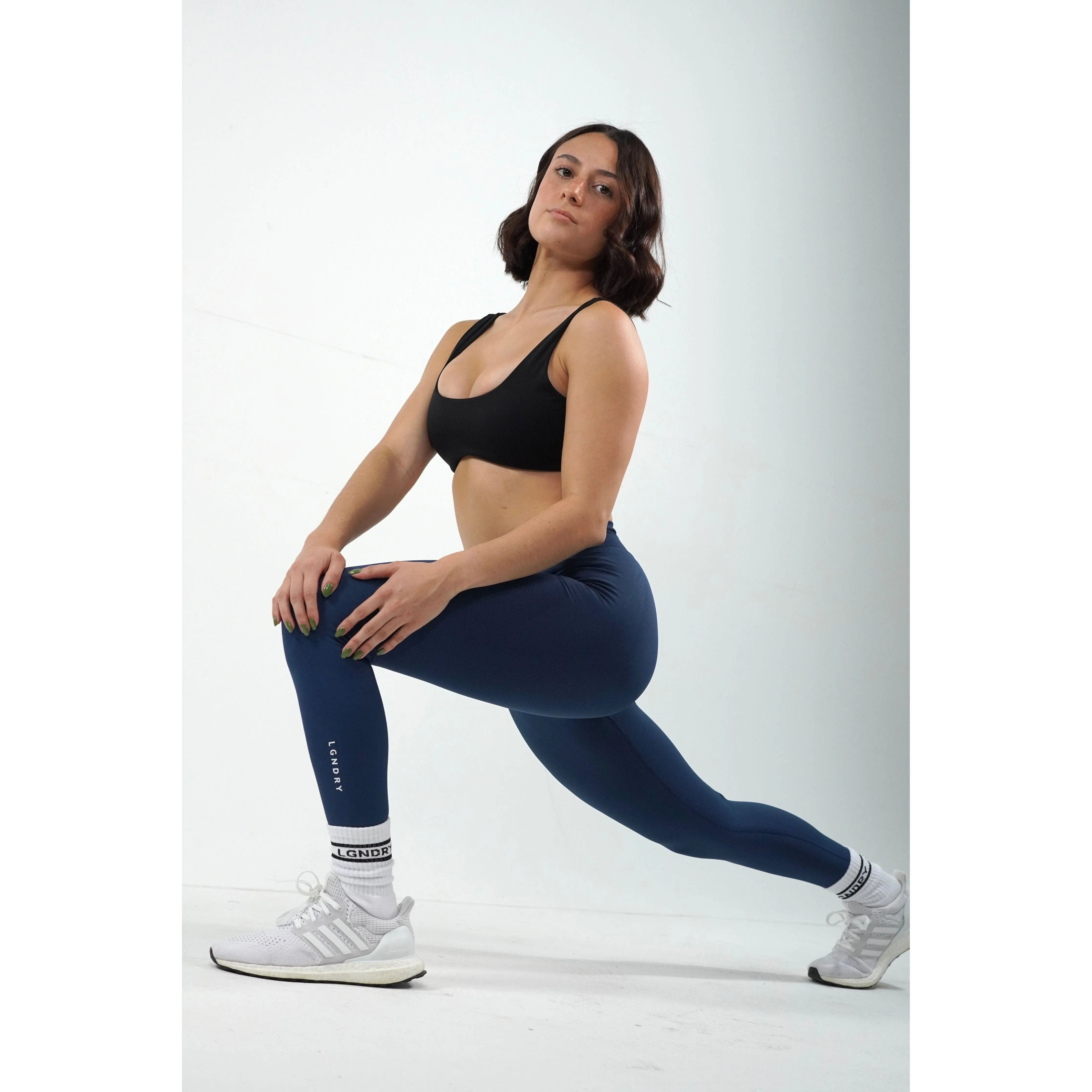 V-CURVE SEAMLESS LEGGING