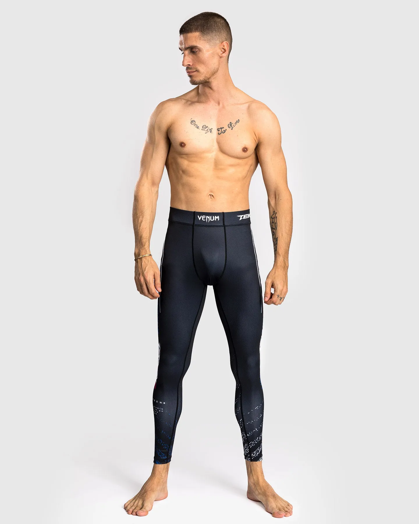 Venum x TEKKEN 8 - Jin Kazama Spats - Blau/Schwarz/Weiß
