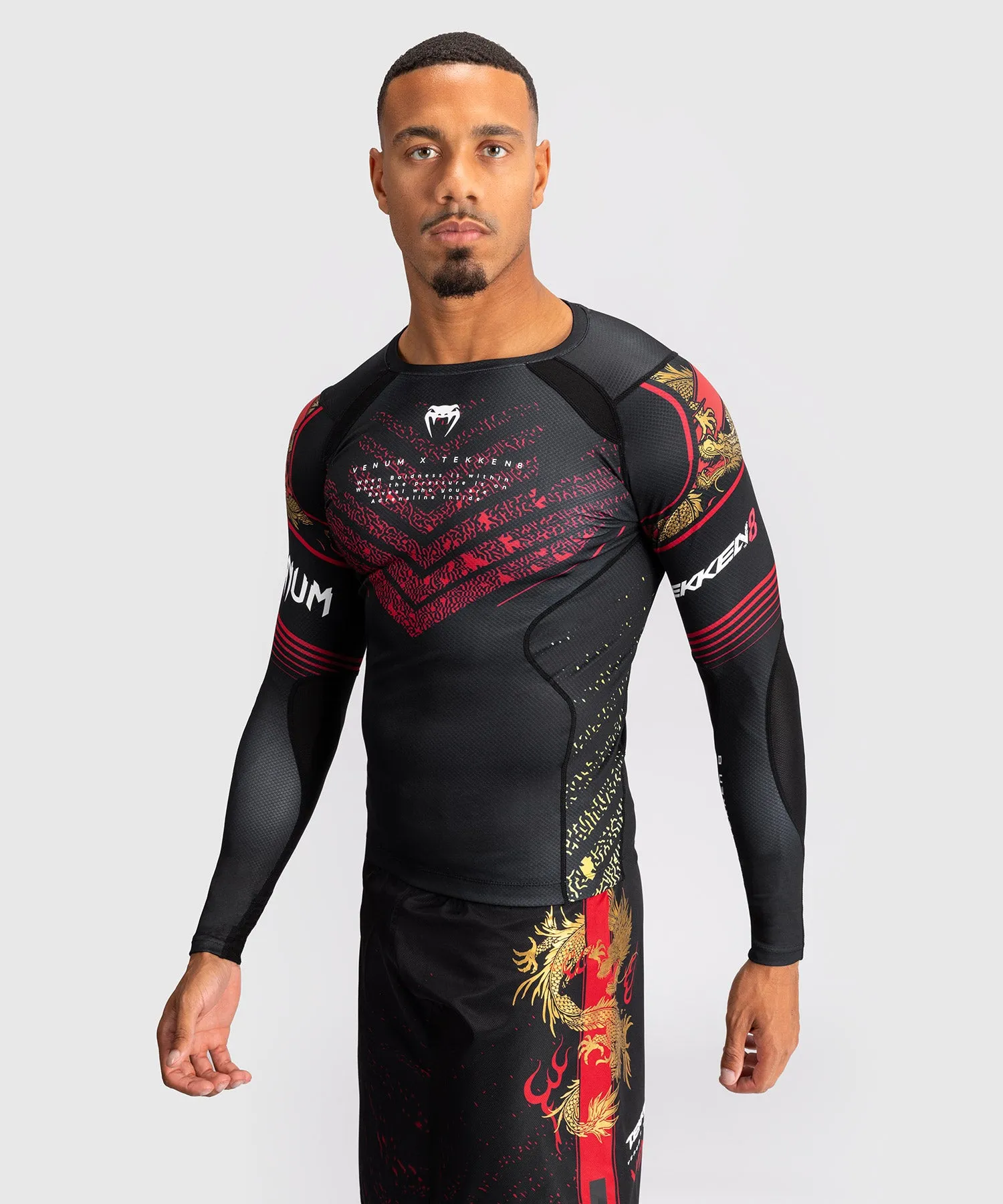 Venum x TEKKEN 8 - Marshall Law Rashguard - Schwarz/Rot/Gold