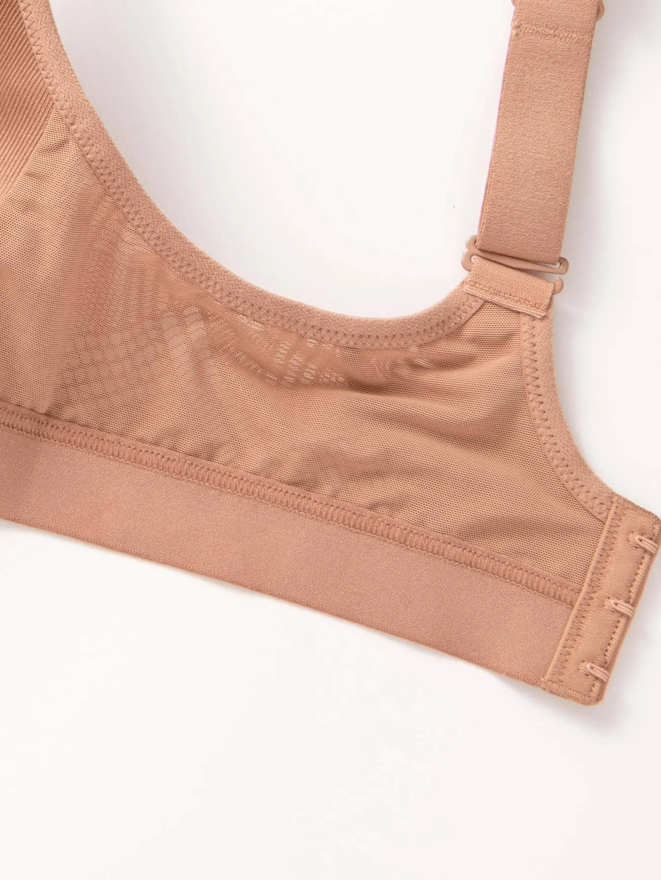 Wireless Full Coverage Workout Bra No Padded Plus Size Cross Back Exercise Sports Bra Milk Coffee